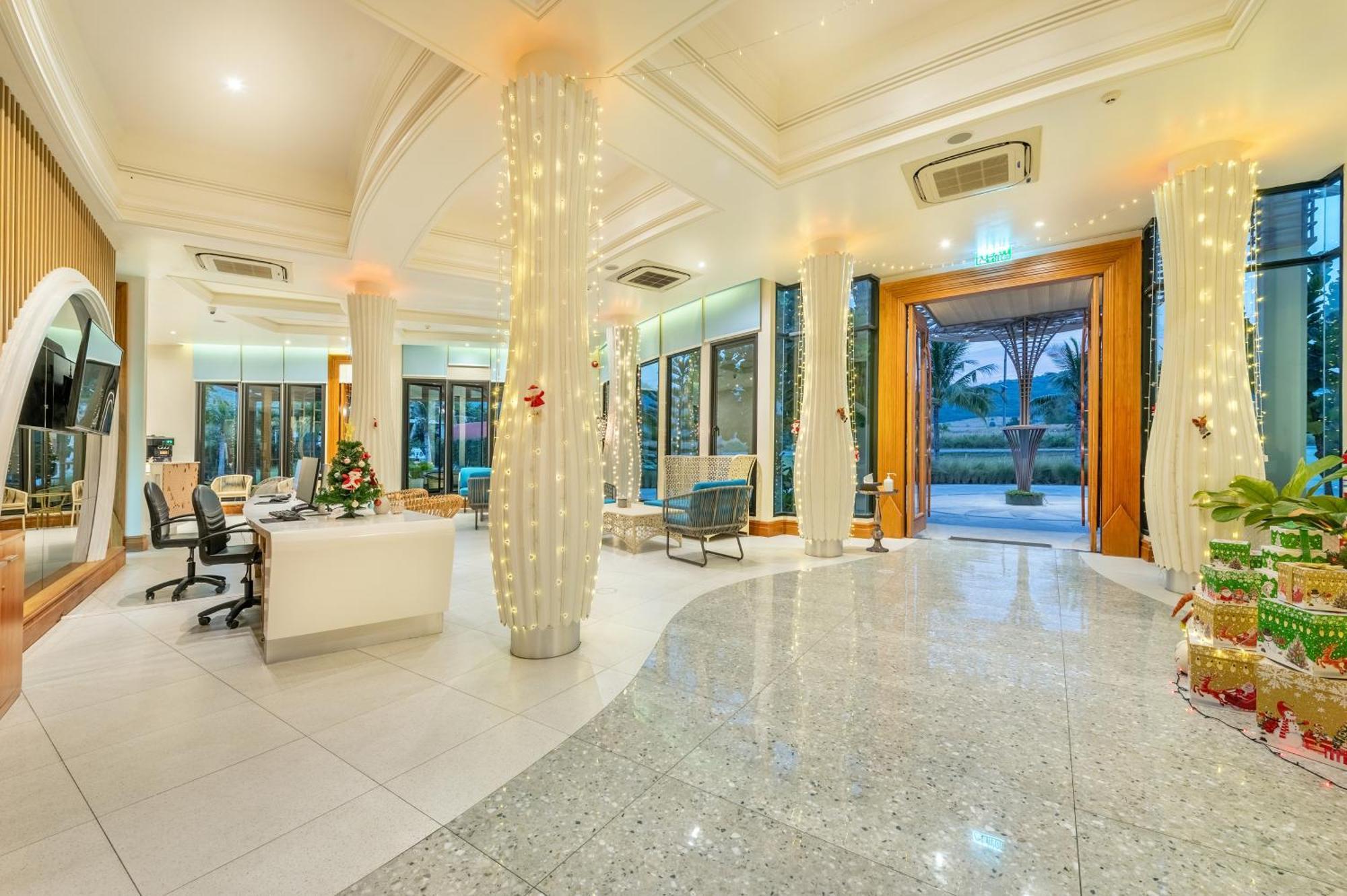 Phukalini Luxury Pool Villa & Onsen Хуа Хин Экстерьер фото