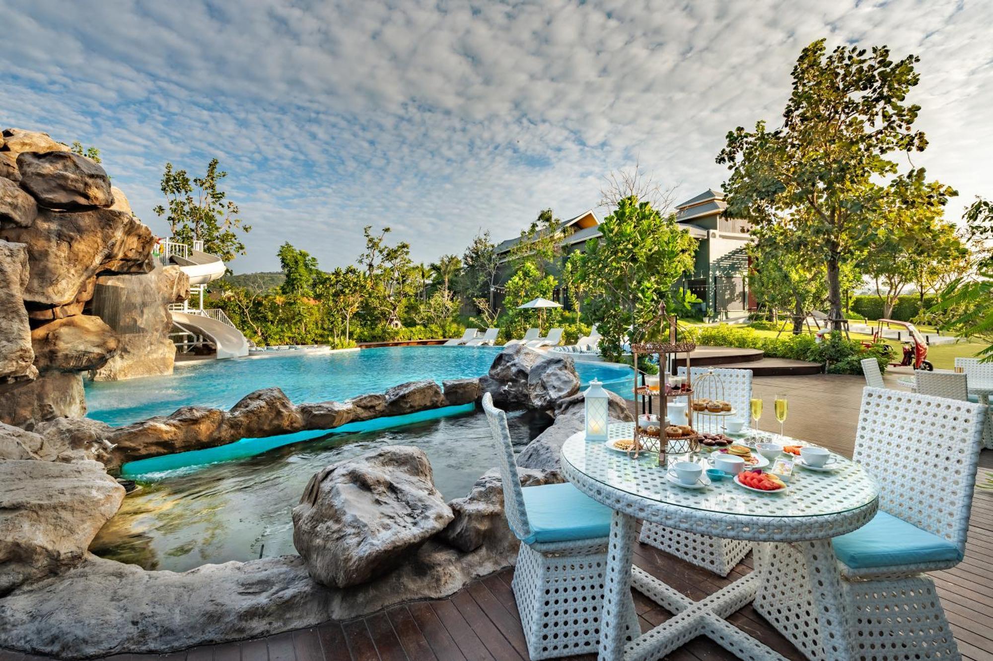 Phukalini Luxury Pool Villa & Onsen Хуа Хин Экстерьер фото